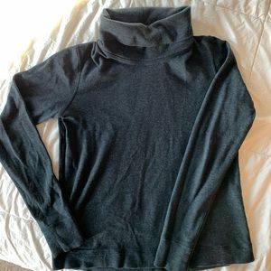 Reversible Lululemon Turtleneck Sweatshirt Top